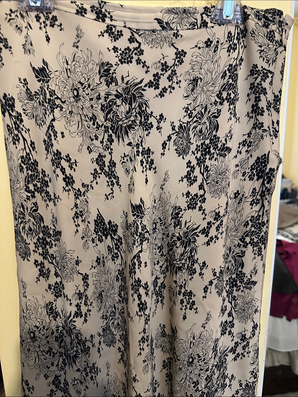 Kate Hill Silk Floral Print Maxi Skirt in Beige and Black